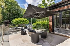 76 Arjay Crescent