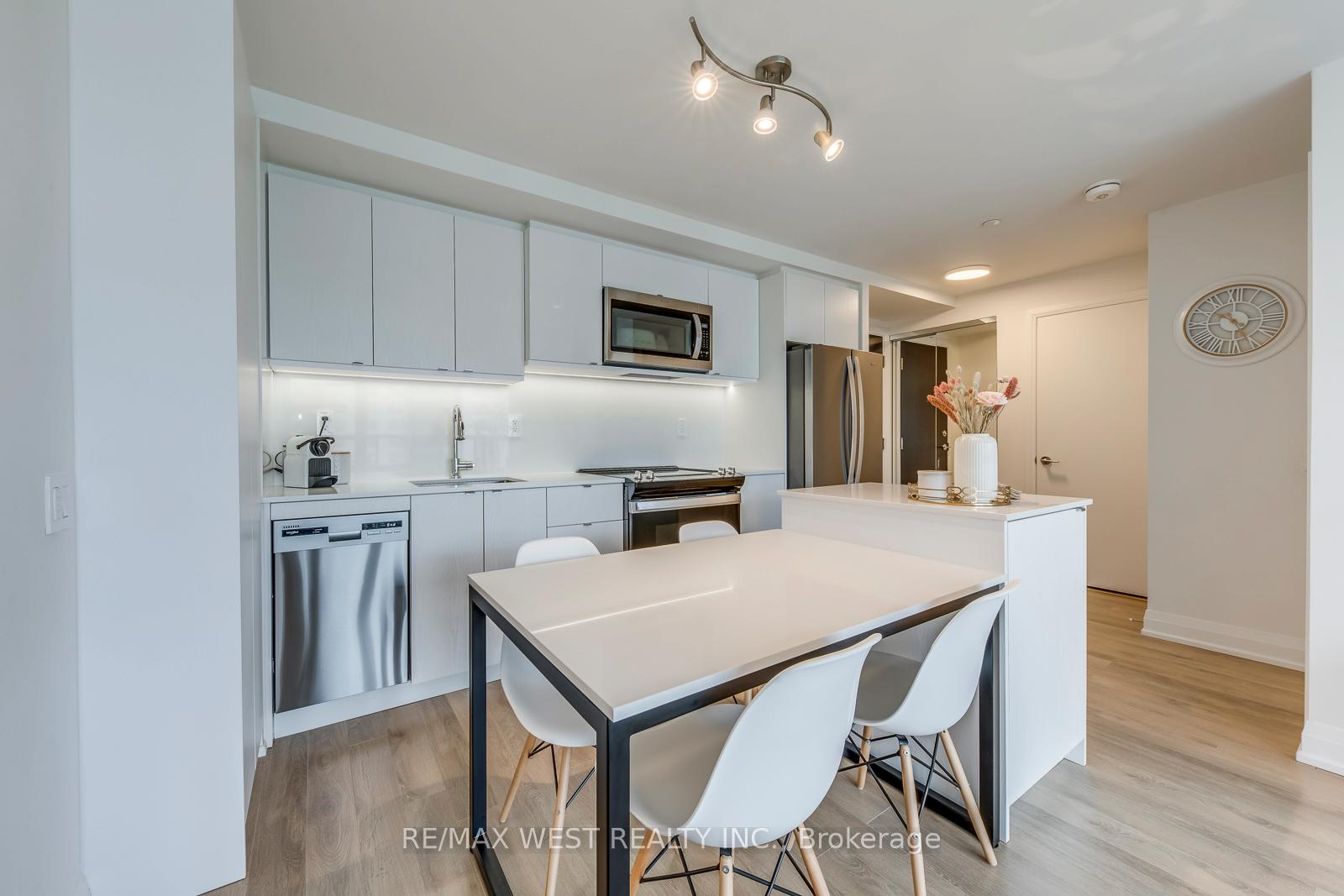 3 Bedrooms Condo at 1461 Lawrence, Toronto For sale