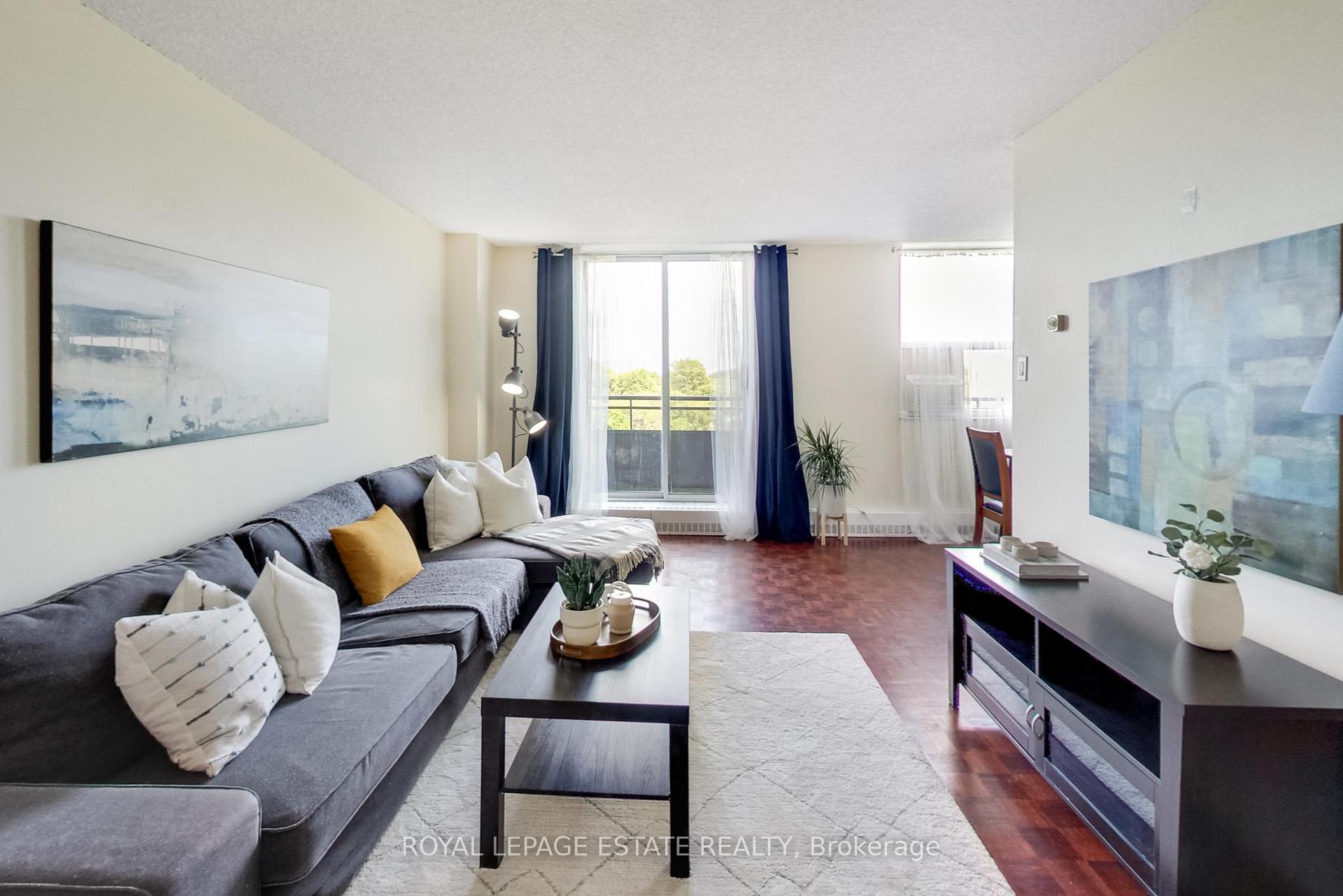 2 Bedrooms Condo at 1071 woodbine, Toronto For sale