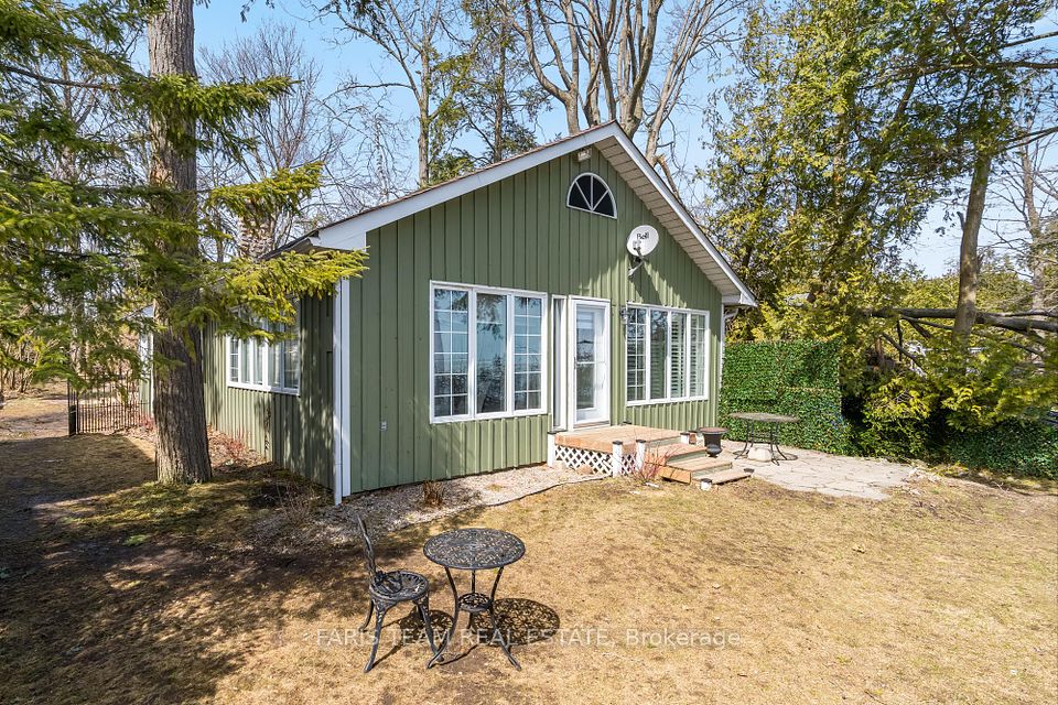 2855 Purvis Street, Innisfil, ON L9S 3K6
