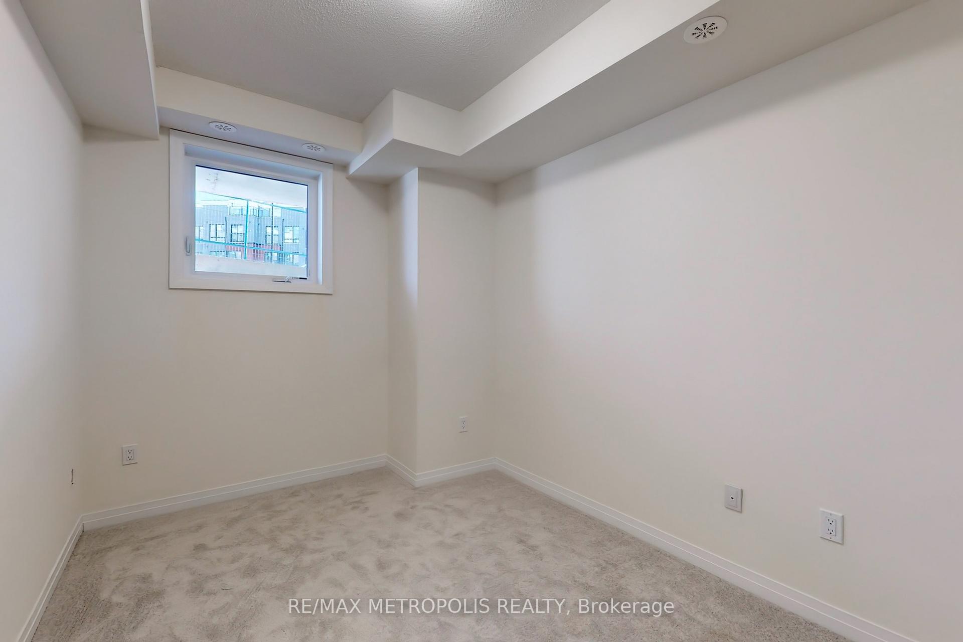 3 Bedrooms Condo at 35 Priya, Toronto For sale