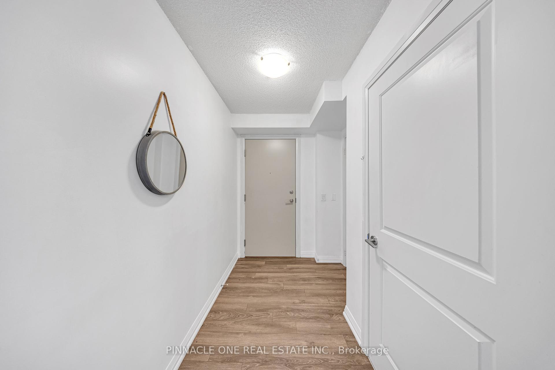 2 Bedrooms Condo at 30 Meadowglen, Toronto For sale