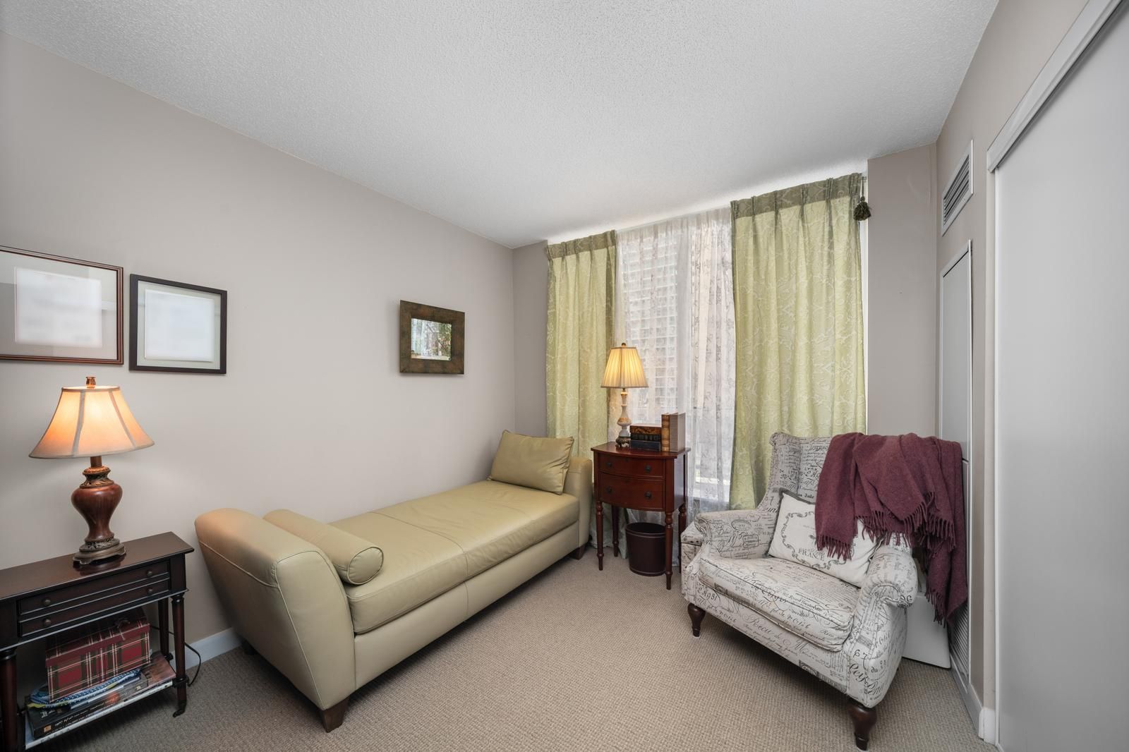 33 Sheppard Avenue E 510