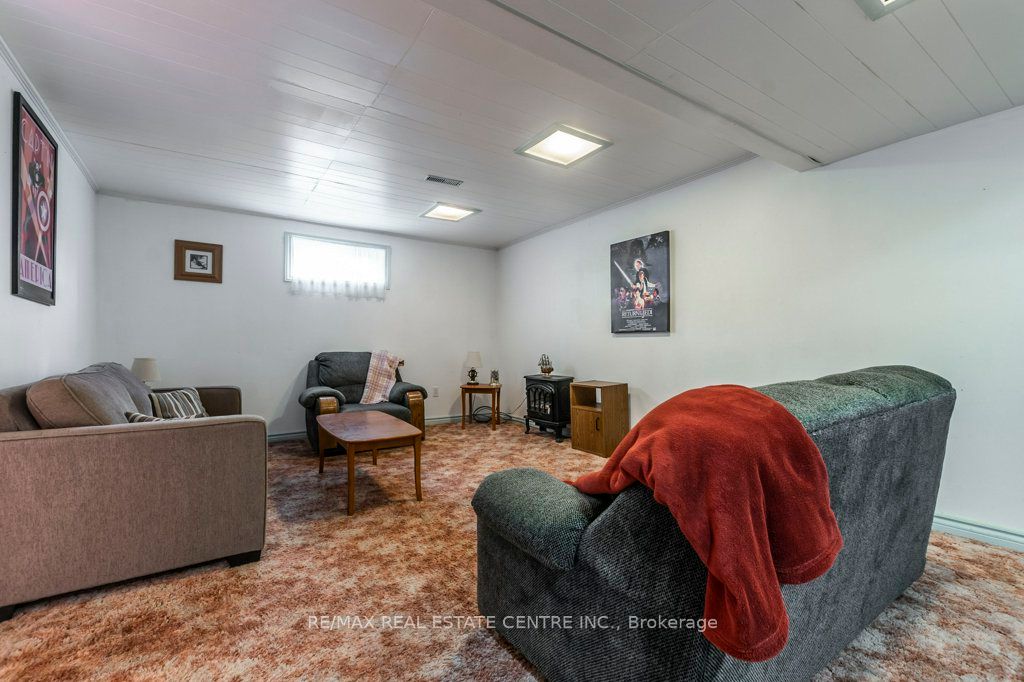 65 Lorne Scots Drive