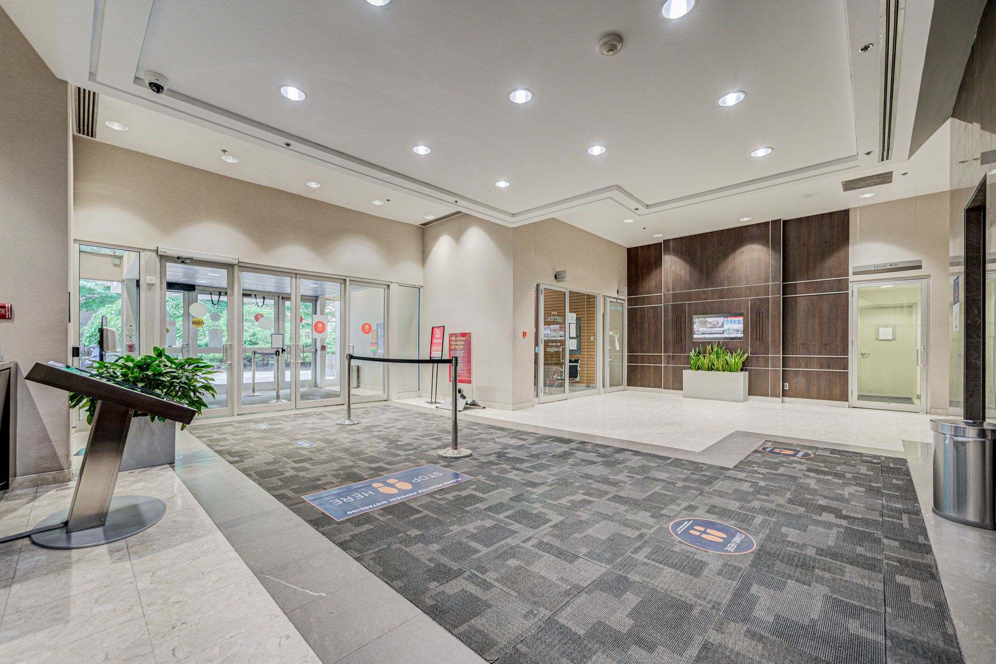 45 Sheppard Avenue E 920