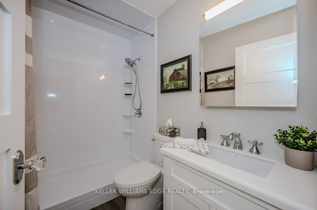 2 Bedrooms Condo at 1150 Parkwest, Mississauga For sale