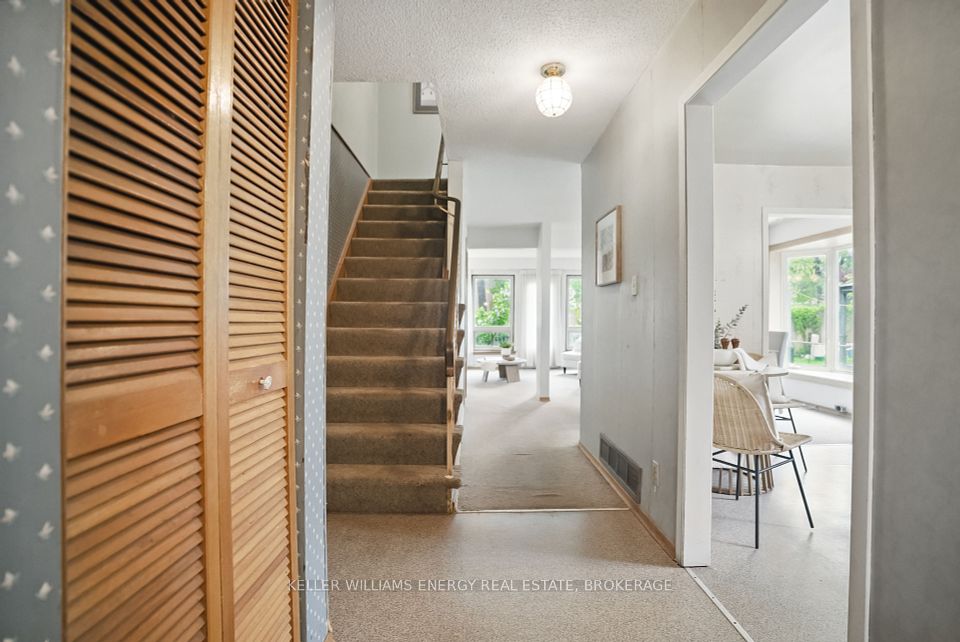 198 Ormond Drive, Oshawa, ON L1G 6T5