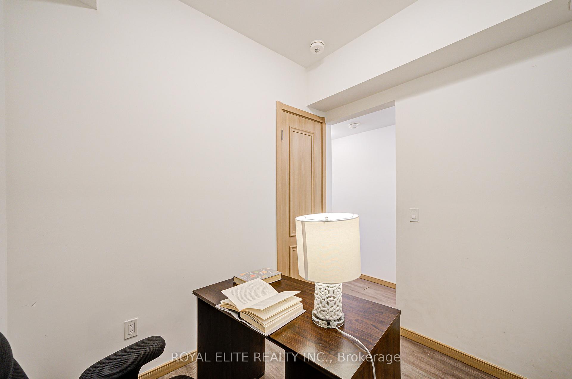 3 Bedrooms Condo at 200 Chester Le, Toronto For sale