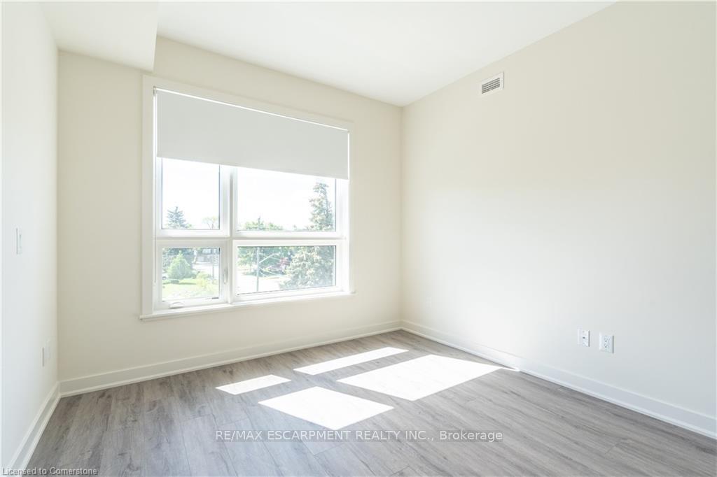 1 Bedroom Condo at 320 Plains, Burlington For sale