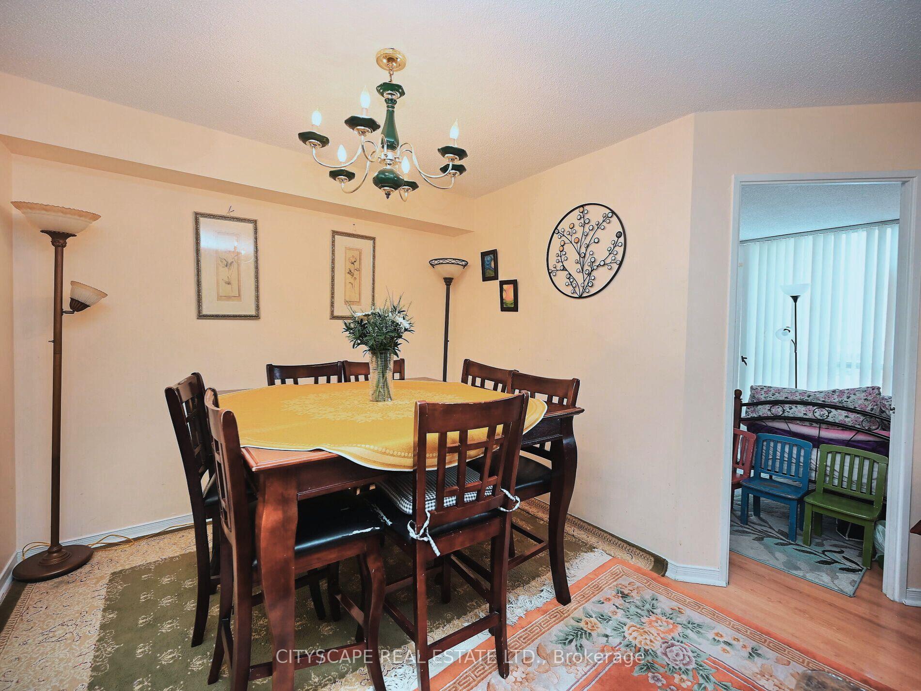 3 Bedrooms Condo at 145 Hillcrest,  Mississauga For sale
