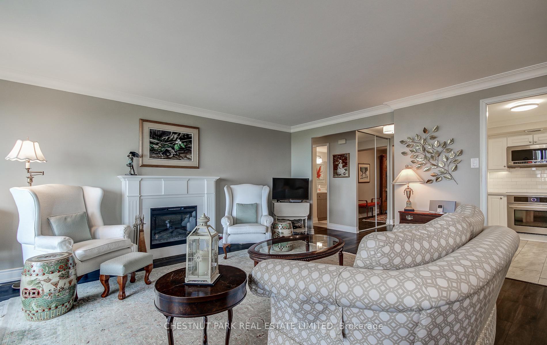 2 Bedrooms Condo at 1400 Dixie, Mississauga For sale