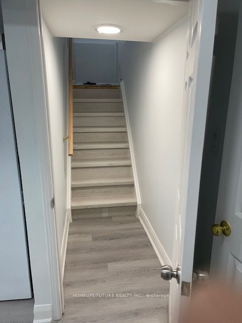 https://trreb-image.ampre.ca/RQ_7aV5_sGb2aGX3oL1FuOh1VsmBjuIRlZ-aX3JE-pI/rs:fit:960:960/wm:.5:so:0:50:.4/wmsh:10/wmt:PHNwYW4gZm9yZWdyb3VuZD0nd2hpdGUnIGZvbnQ9JzY4Jz5IT01FTElGRS9GVVRVUkUgUkVBTFRZIElOQy4sIEJyb2tlcmFnZTwvc3Bhbj4/L3RycmViL2xpc3RpbmdzLzQwLzc4LzI3LzMzL3AvOTM1MzZlZmQtYjUwOS00YTI1LWEwOWEtMjc4ZDE0NTliMzMwLmpwZw.jpg
