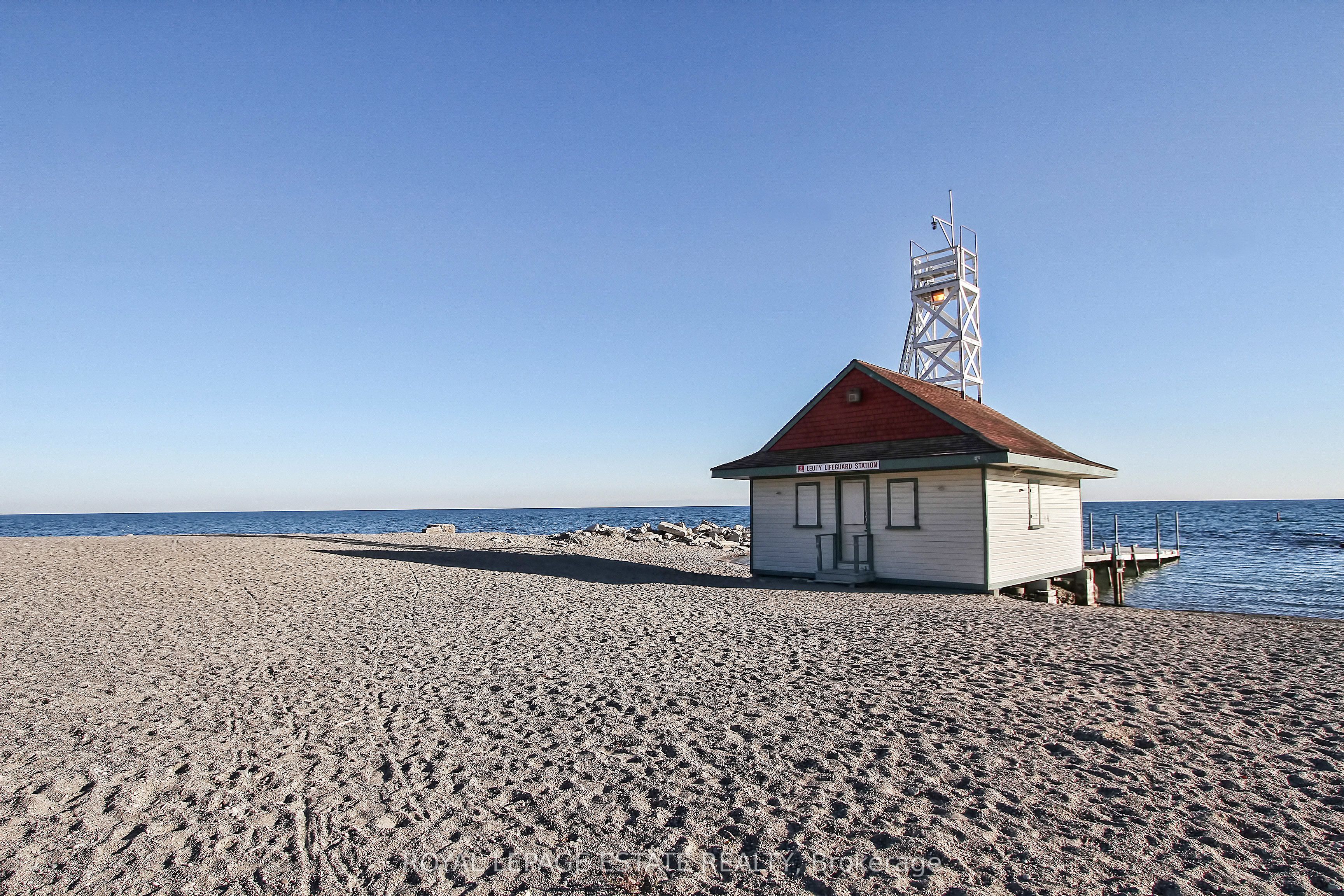 1093 Kingston Road, #808