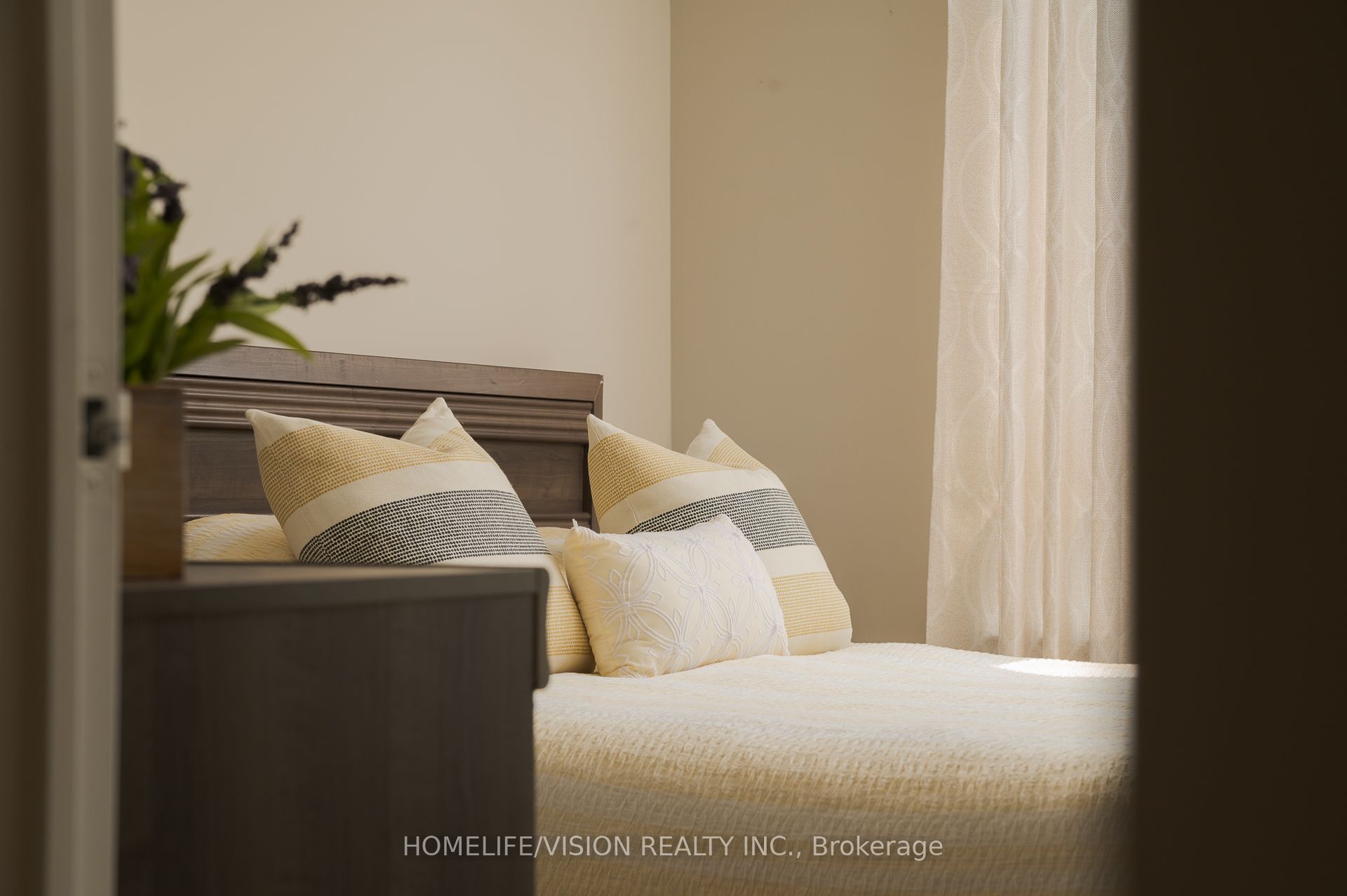 7 Townsgate Drive, #413