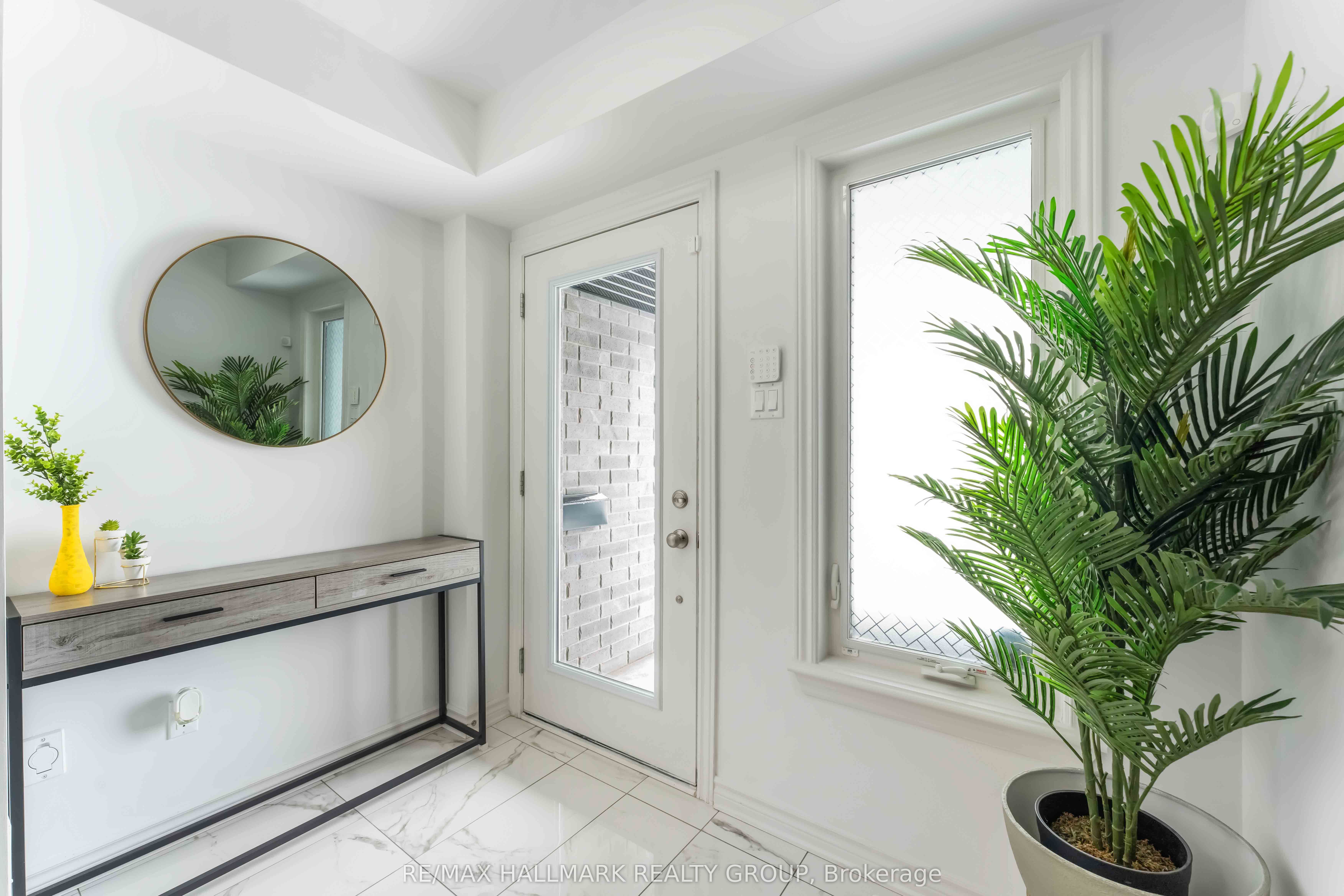 40 Verglas Lane, OrleansConventGlenandArea, ON K1W 0R2