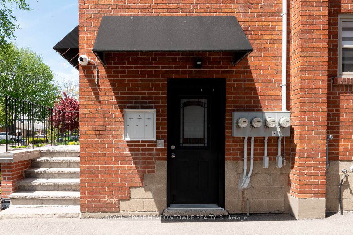 33 Broadview Avenue, #3