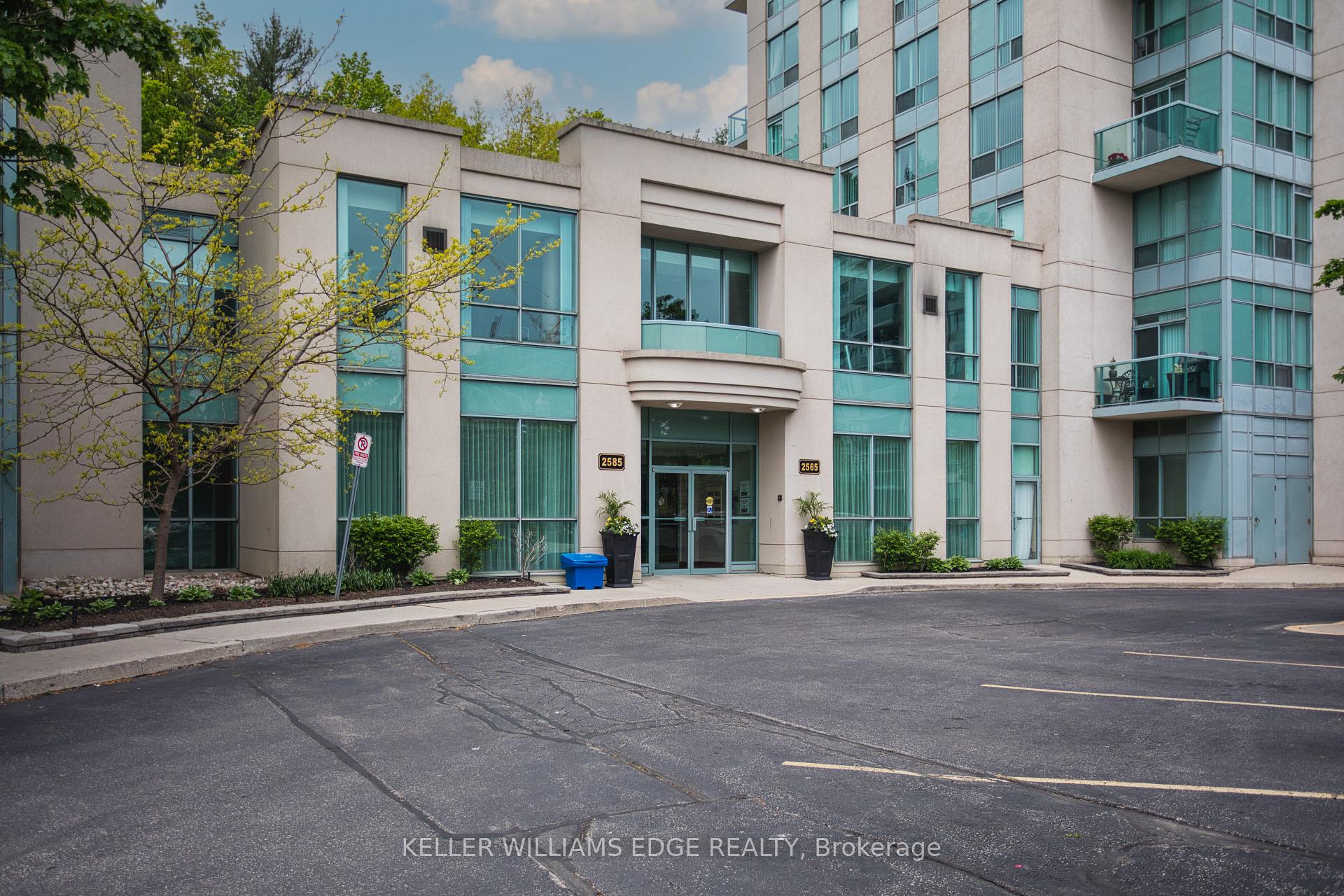 1 Bedroom Condo at 2585 Erin Centre,  Mississauga For sale