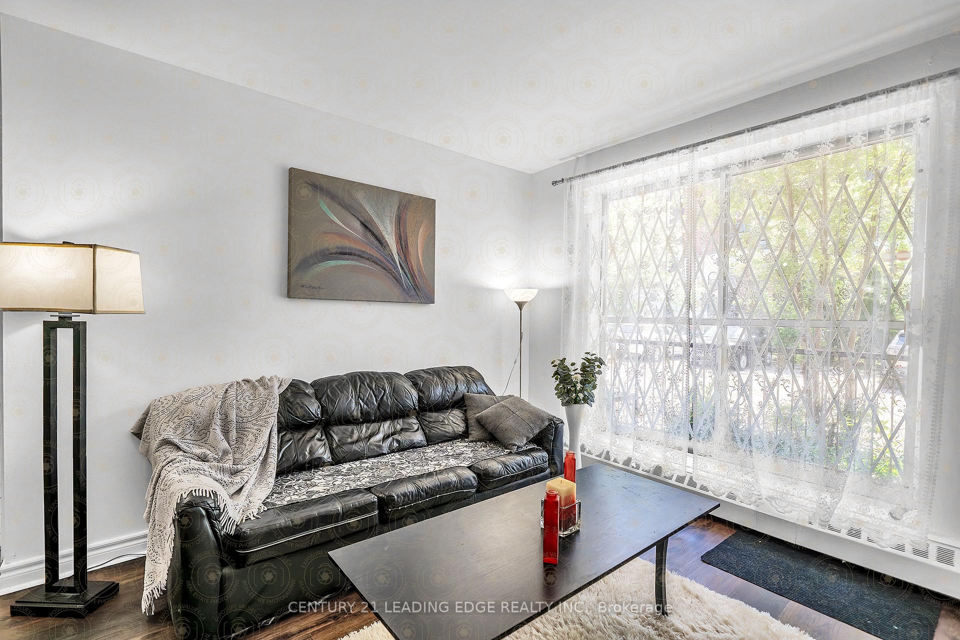 3 Bedrooms Condo at 1690 Victoria Park, Toronto For sale