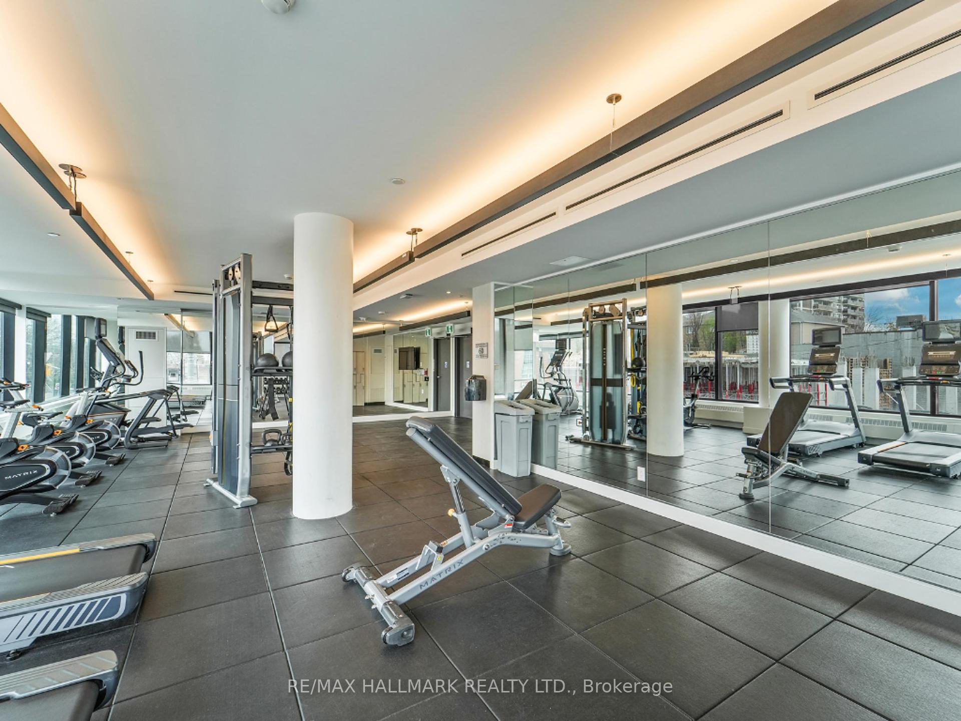 2 Bedrooms Condo at 185 Alberta, Toronto For sale