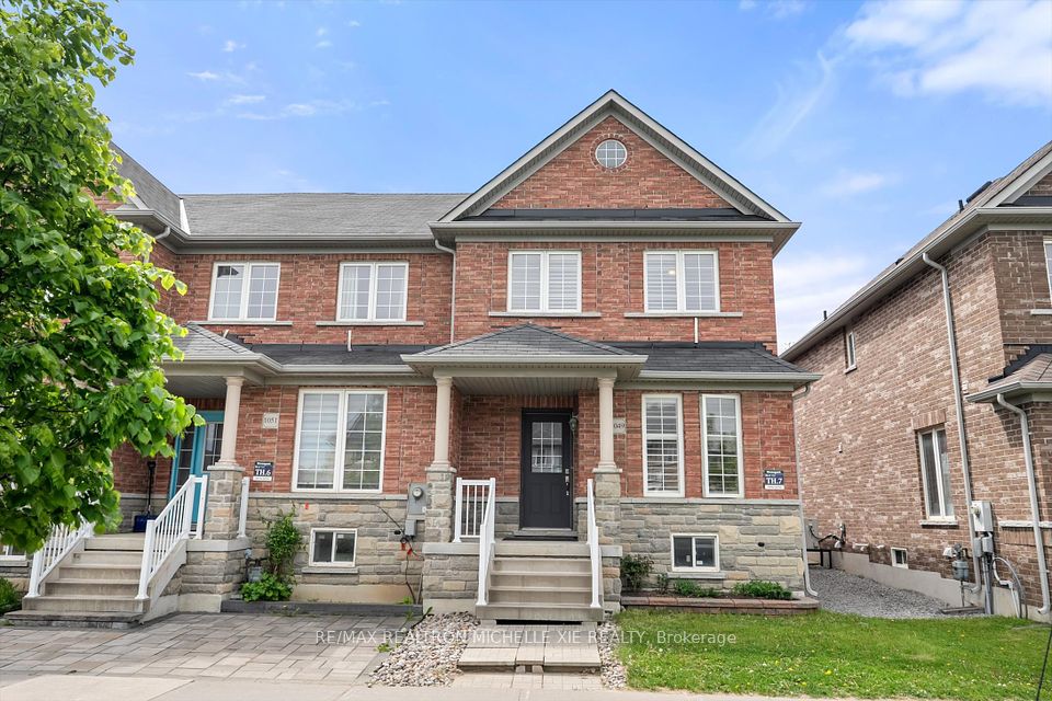 1049 Bur Oak