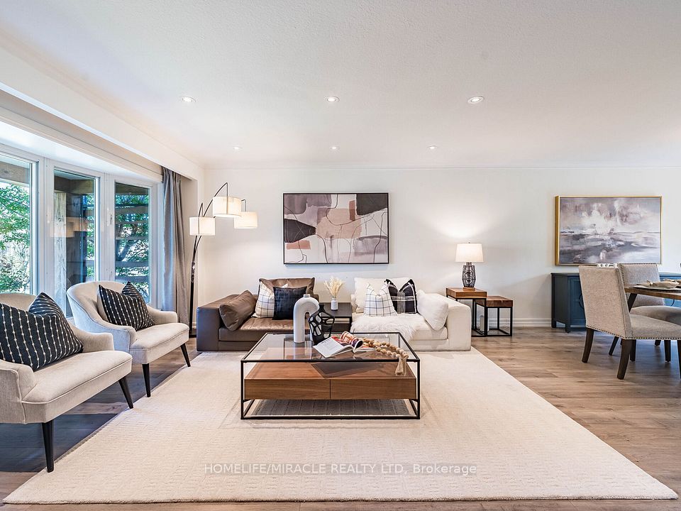 7 Chapais Crescent, Toronto, ON M1C 2C3