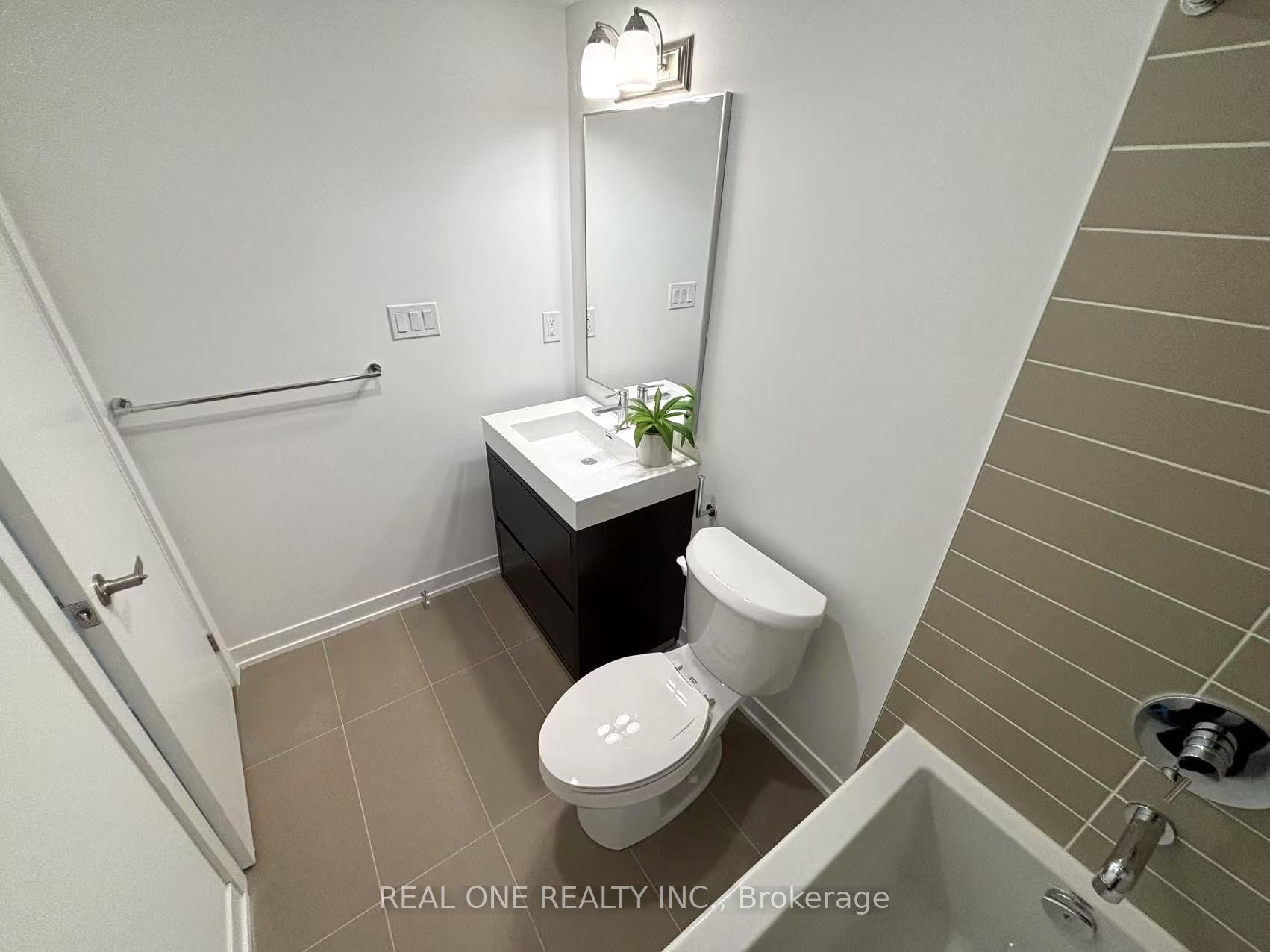 18 Turtle Island Road, #32