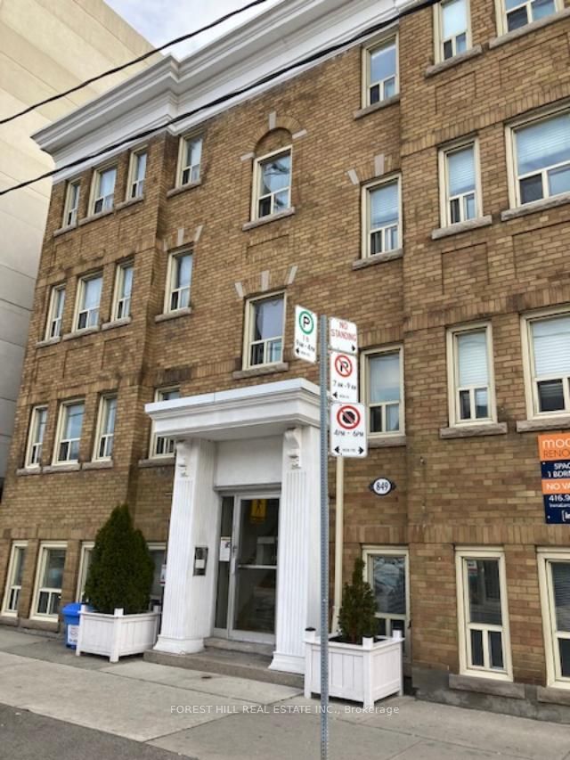 849 Broadview