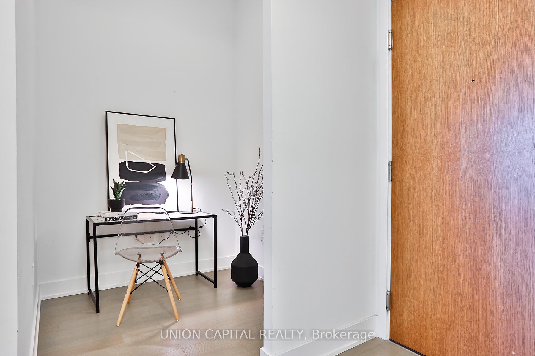 2 Bedrooms Condo at 20 Shore Breeze, Toronto For sale