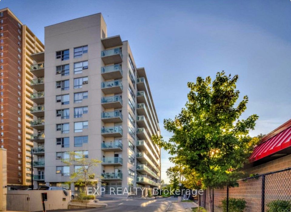 2464 Weston