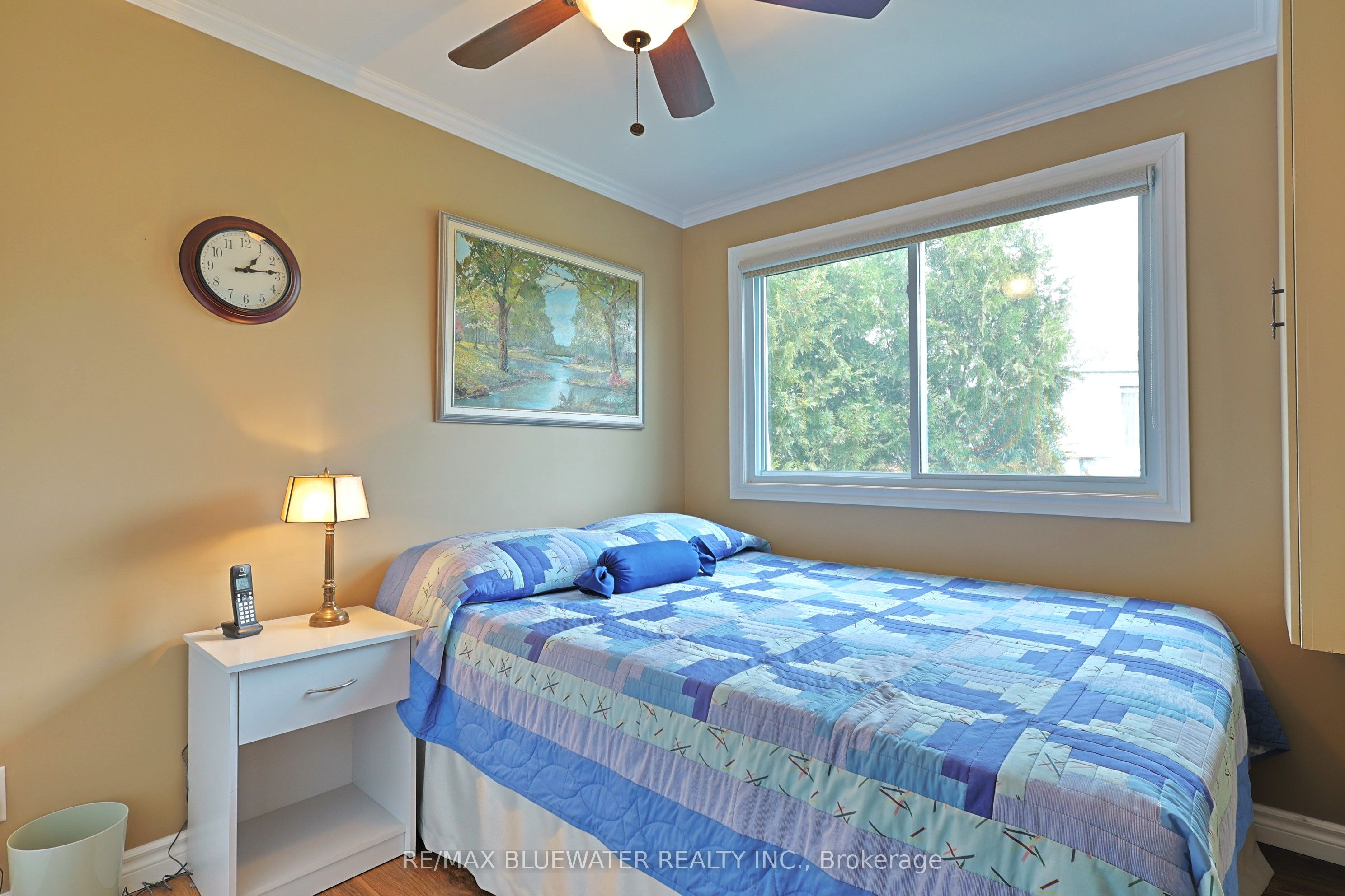 22 Pebble Beach Parkway, South Huron, ON N0M 1T0