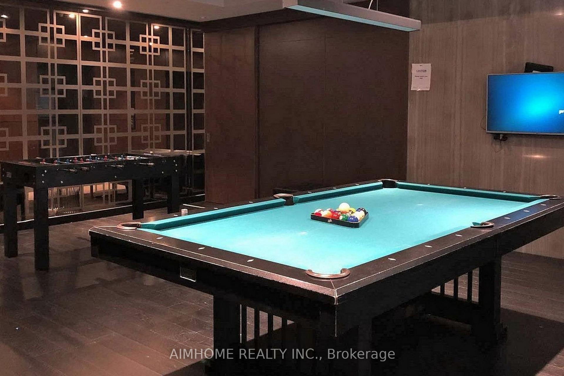 2 Bedrooms Condo at 70 temprance, Toronto For sale