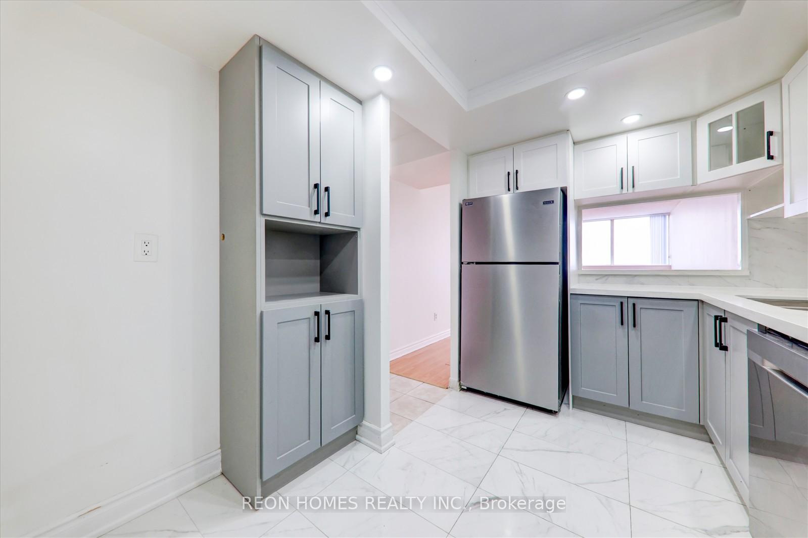 3 Bedrooms Condo at 2466 Eglinton, Toronto For sale