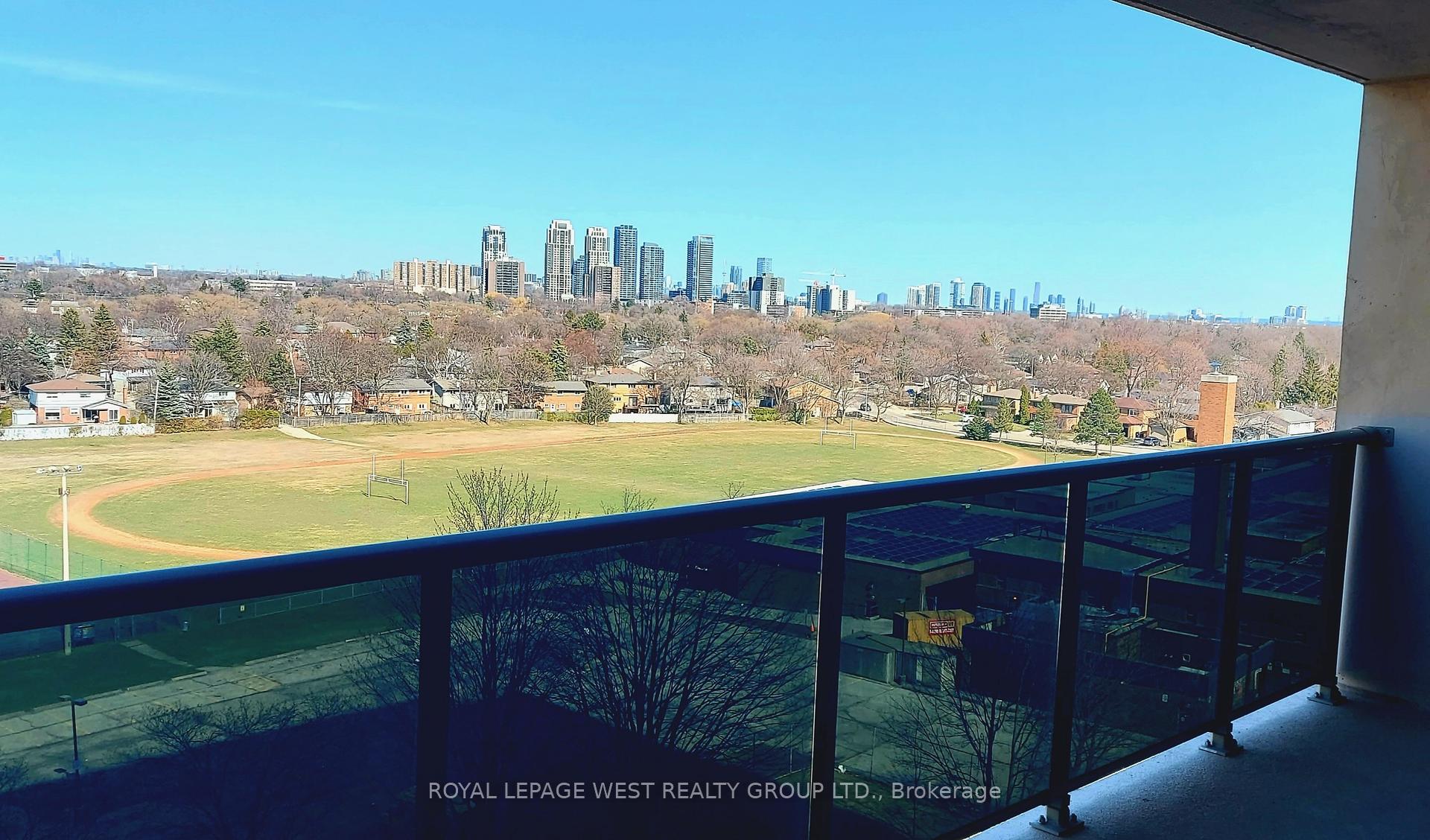 3 Bedrooms Condo at 299 Mill,  Toronto For sale