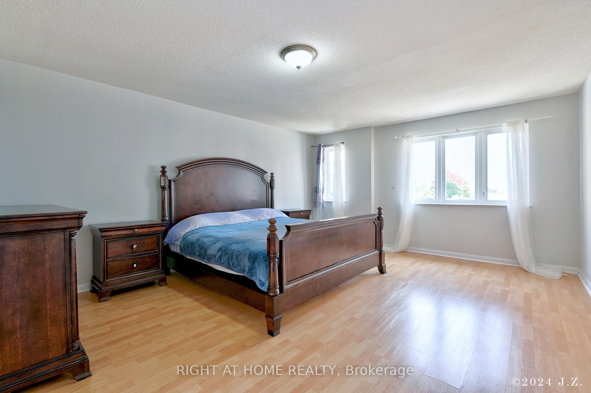 3 Bedrooms Condo at 1881 Mcnicoll, Toronto For sale