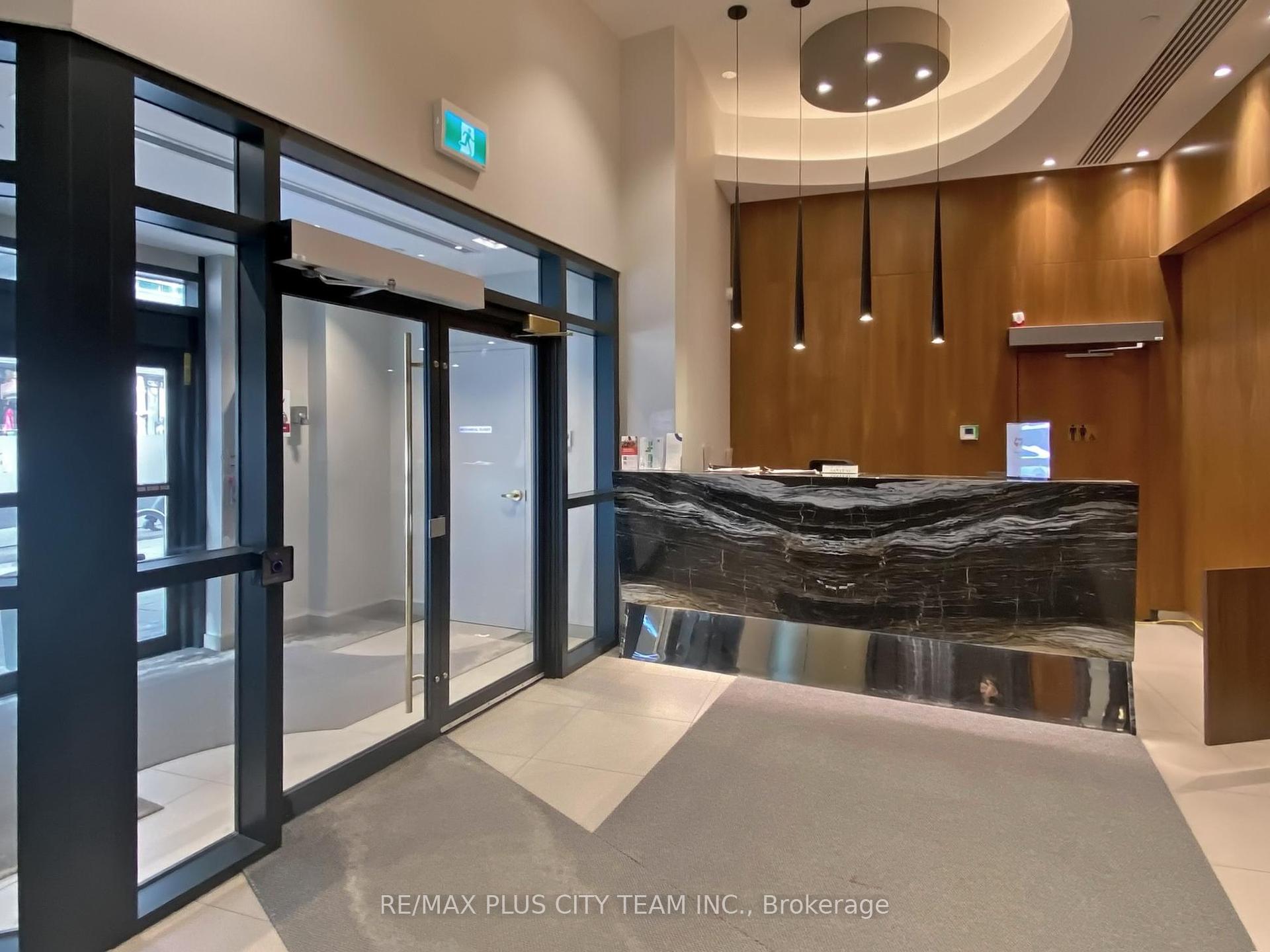 2 Bedrooms Condo at 99 John, Toronto For sale