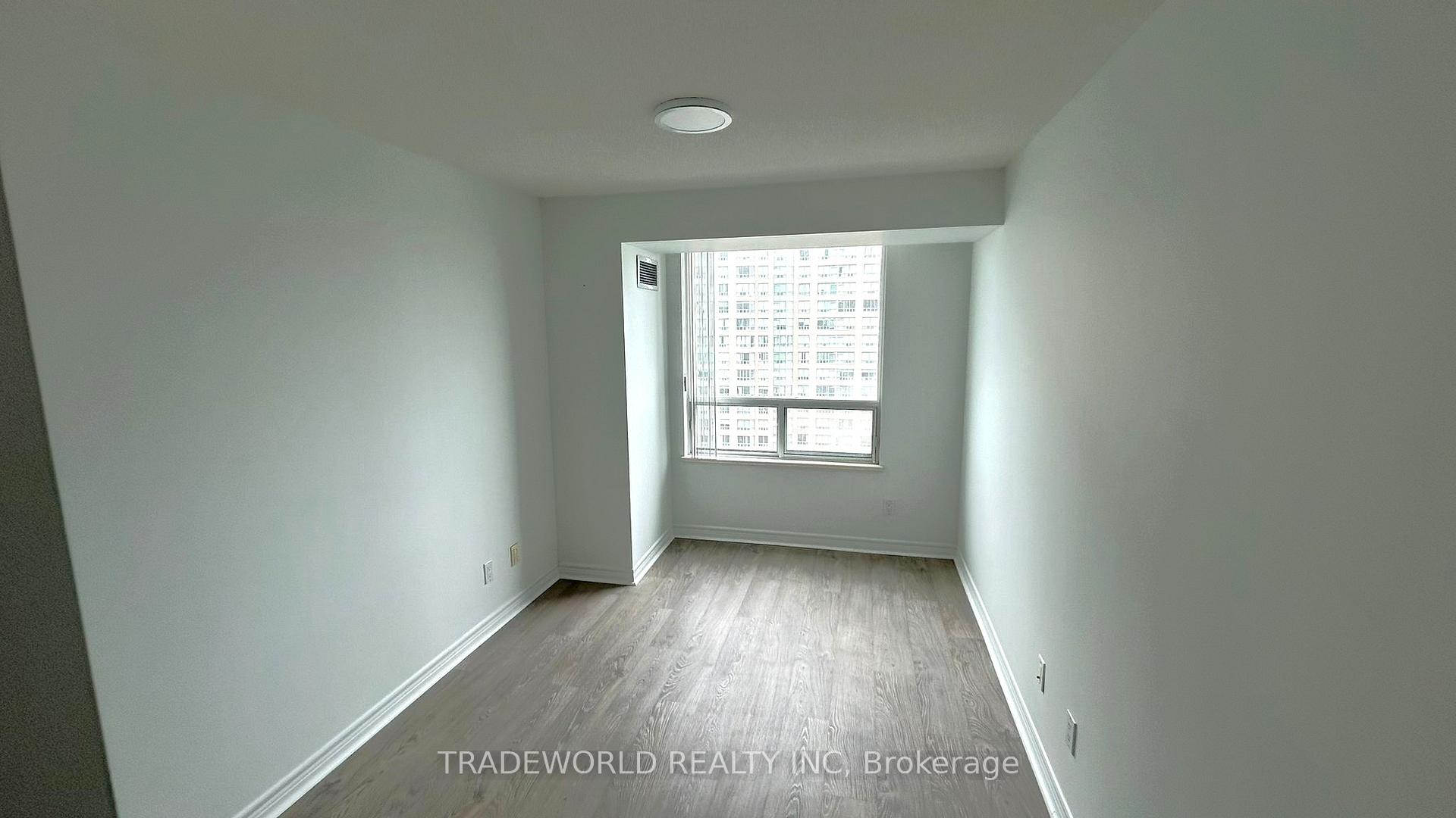 2 Bedrooms Condo at 68 Corporate, Toronto For sale