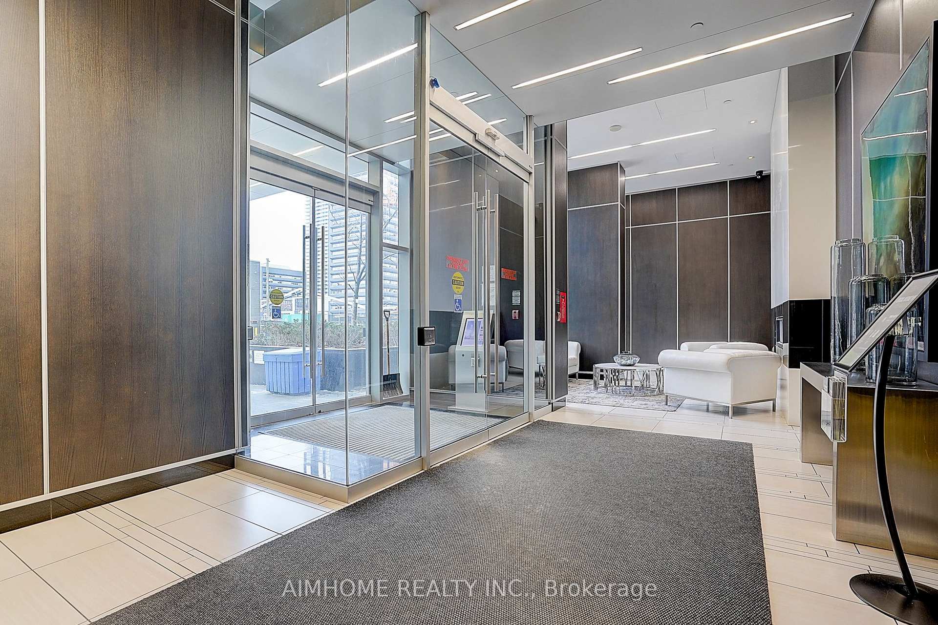 3 Bedrooms Condo at 11 Bogert, Toronto For sale