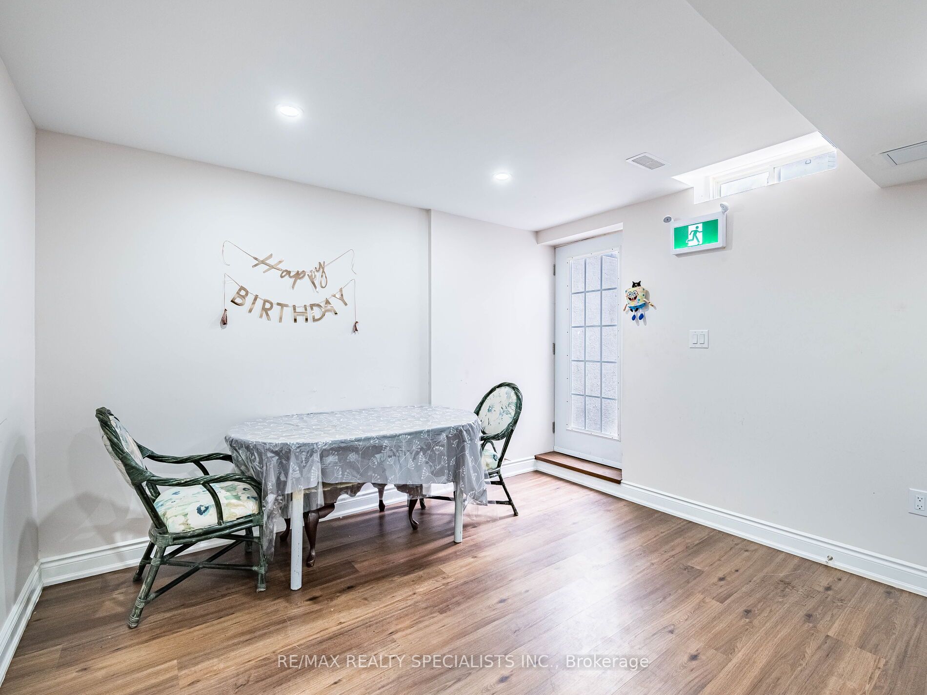 18 Jessop Drive