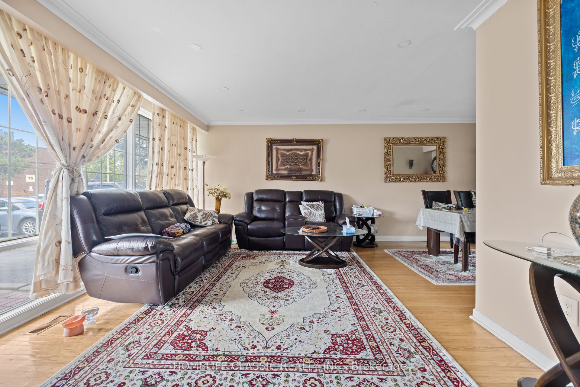 83 John Garland Boulevard, Toronto, ON M9V 1N5