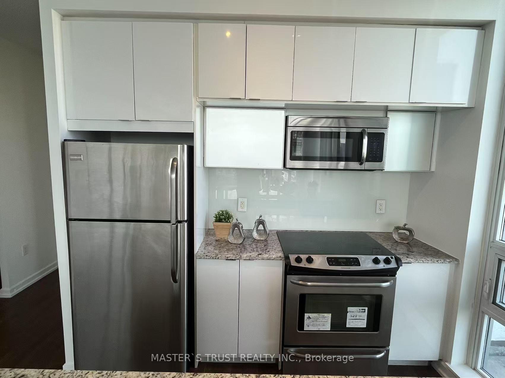 3 Bedrooms Condo at 62 Forest Manor, Toronto For sale