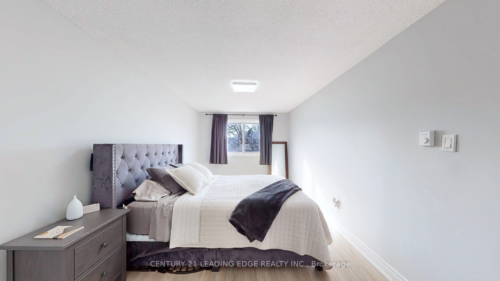 1100 Oxford Street, #118