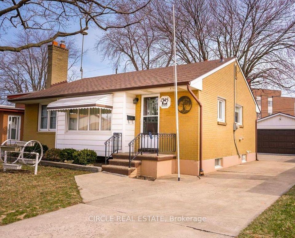 1345 Marlborough