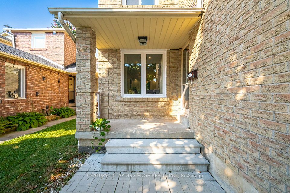 2853 Monticello