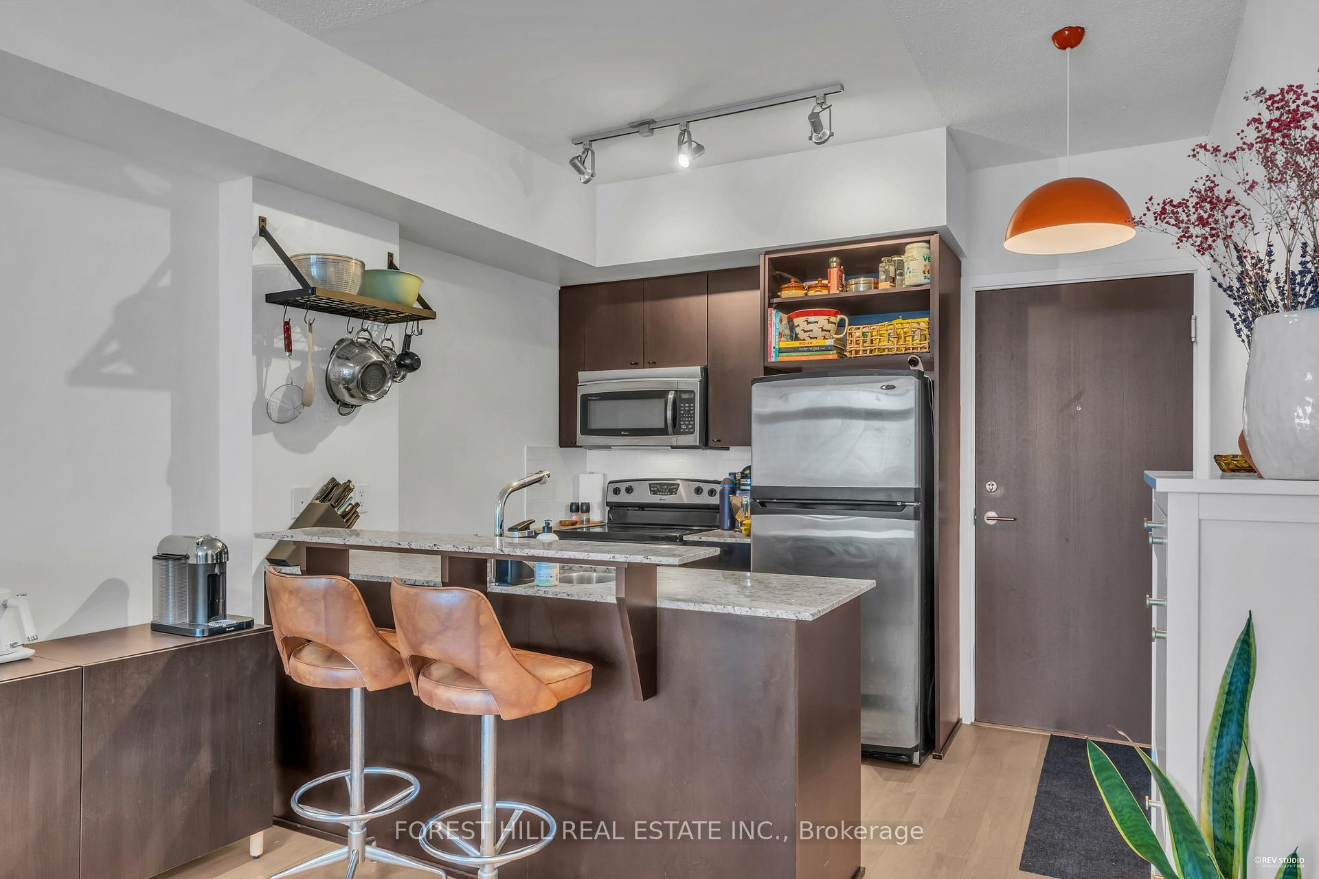 1 Bedroom Condo at 103 The Queensway, Toronto For sale