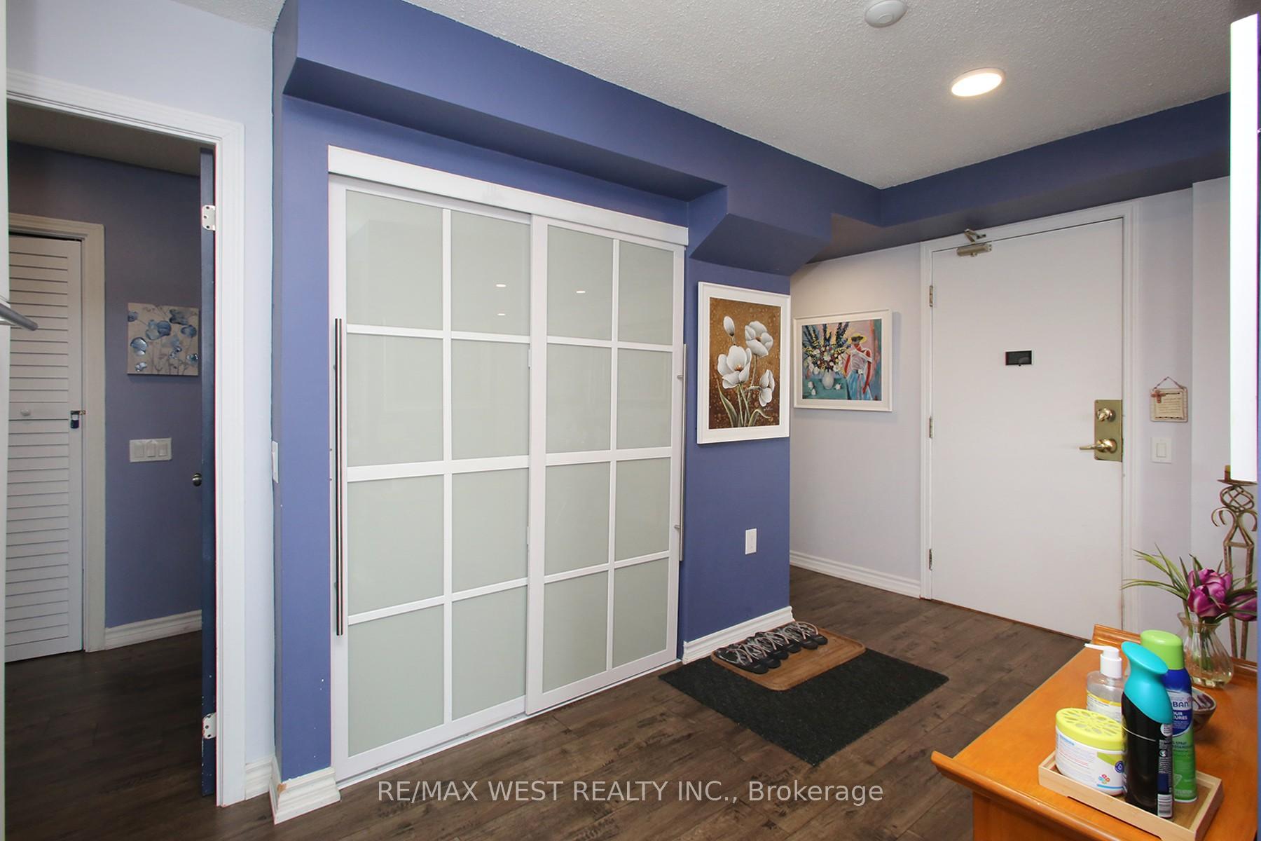 2 Bedrooms Condo at 650 Lawrence,  Toronto For sale