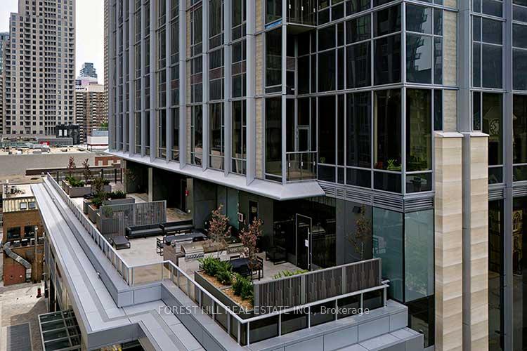 2 Bedrooms Condo at 11 Yorkville, Toronto For sale