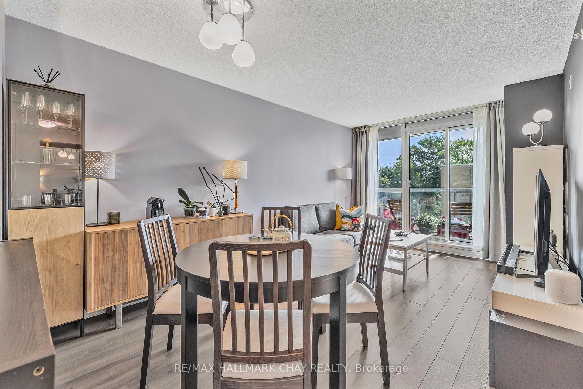 2 Bedrooms Condo at 80 Esther Lorrie, Toronto For sale