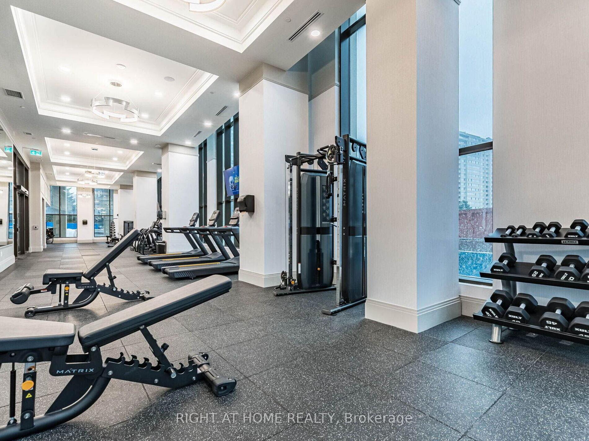2 Bedrooms Condo at 30 Elm,  Mississauga For sale