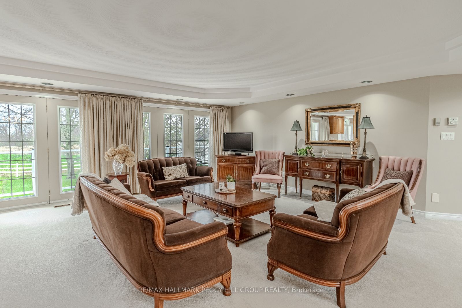 1331 Flos Road 3 E