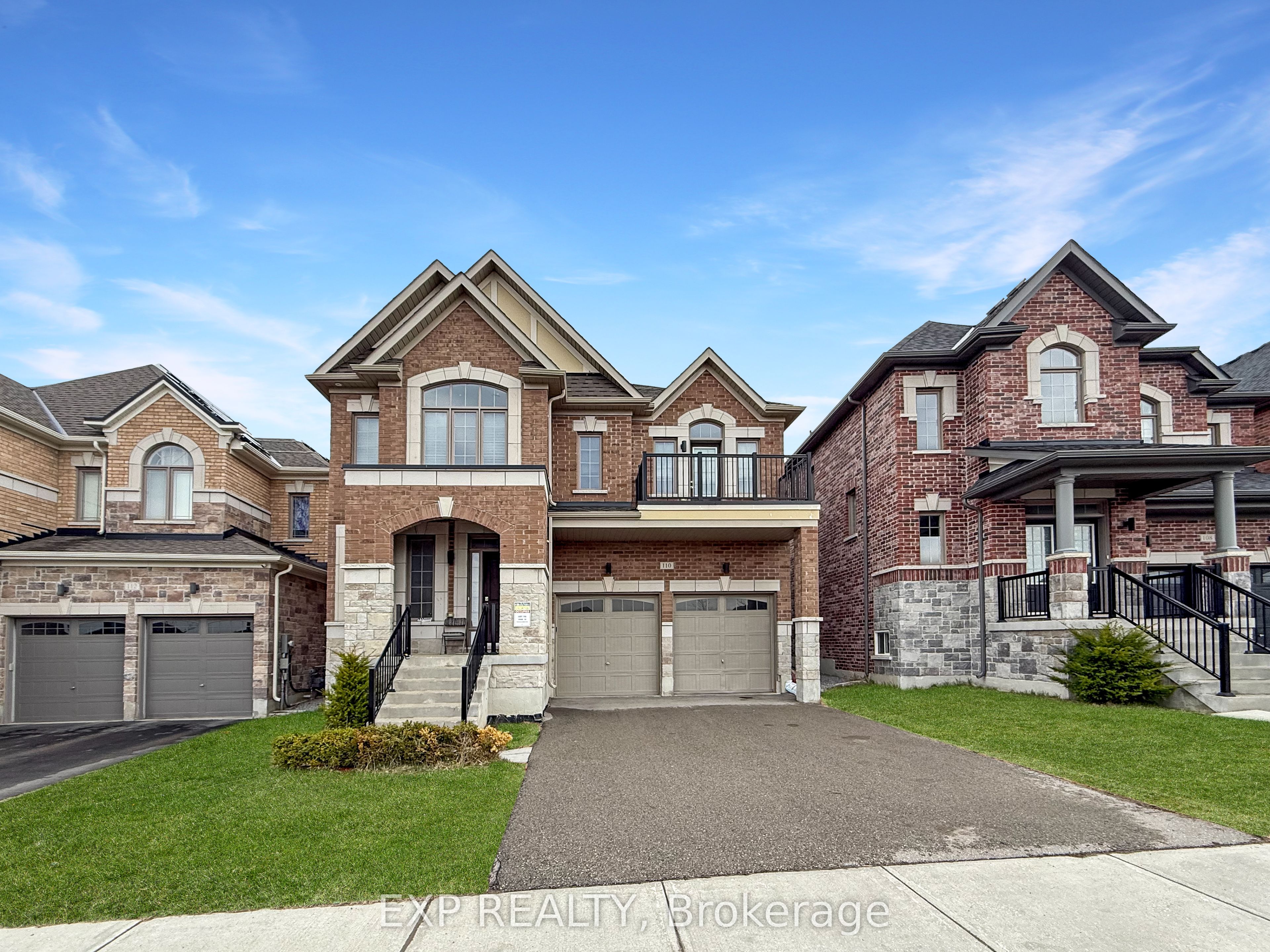 110 Frank Kelly Drive, #Upper